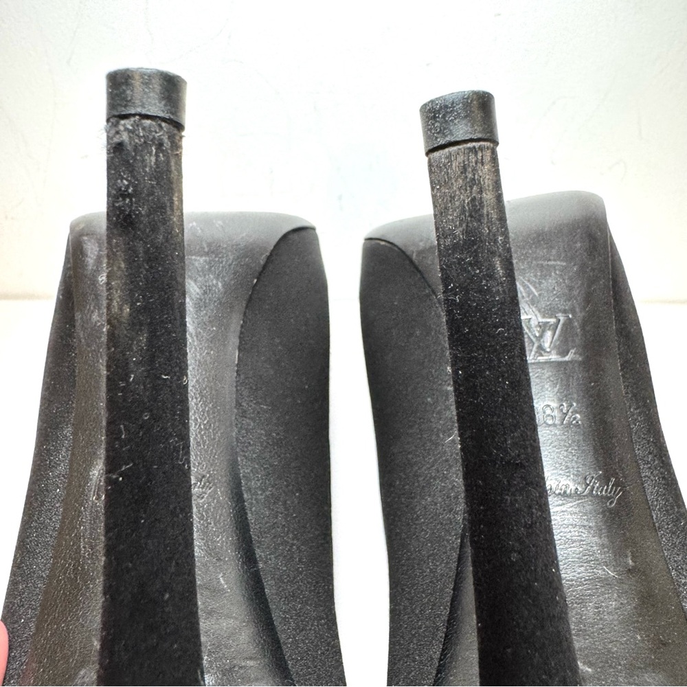 Louis Vuitton Music Hall Black Satin W Mirror LV Logo Peep Toe Pumps, Size 38.5 - Picture 14 of 15